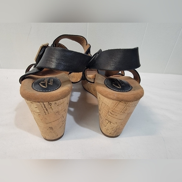CLARK'S ARTISAN Women's Size 8 1/2 Leather Upper Wedge Sandals - Picture 6 of 7